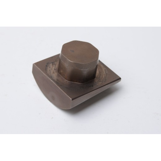 Edge tipping die