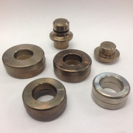 Thumbnail die set