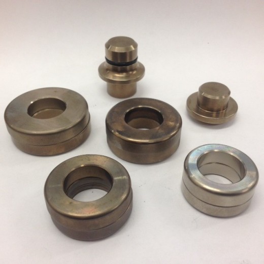 Thumbnail die set